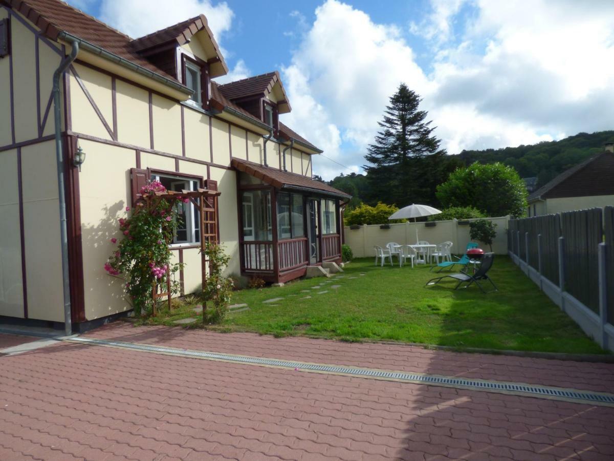 Vila Gite Le Petit Chalet Avec Parking Gratuit Étretat Exteriér fotografie